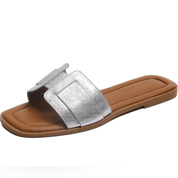 Stratuxx Kaze Womens Flat Sandals Flat Slide Silver Metallic Sandals - Picture 2 of 8